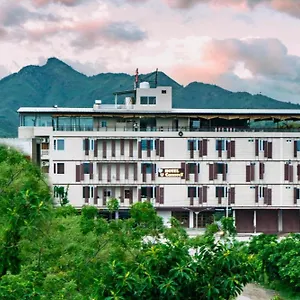 U Connect Near Rto Office, Hotel