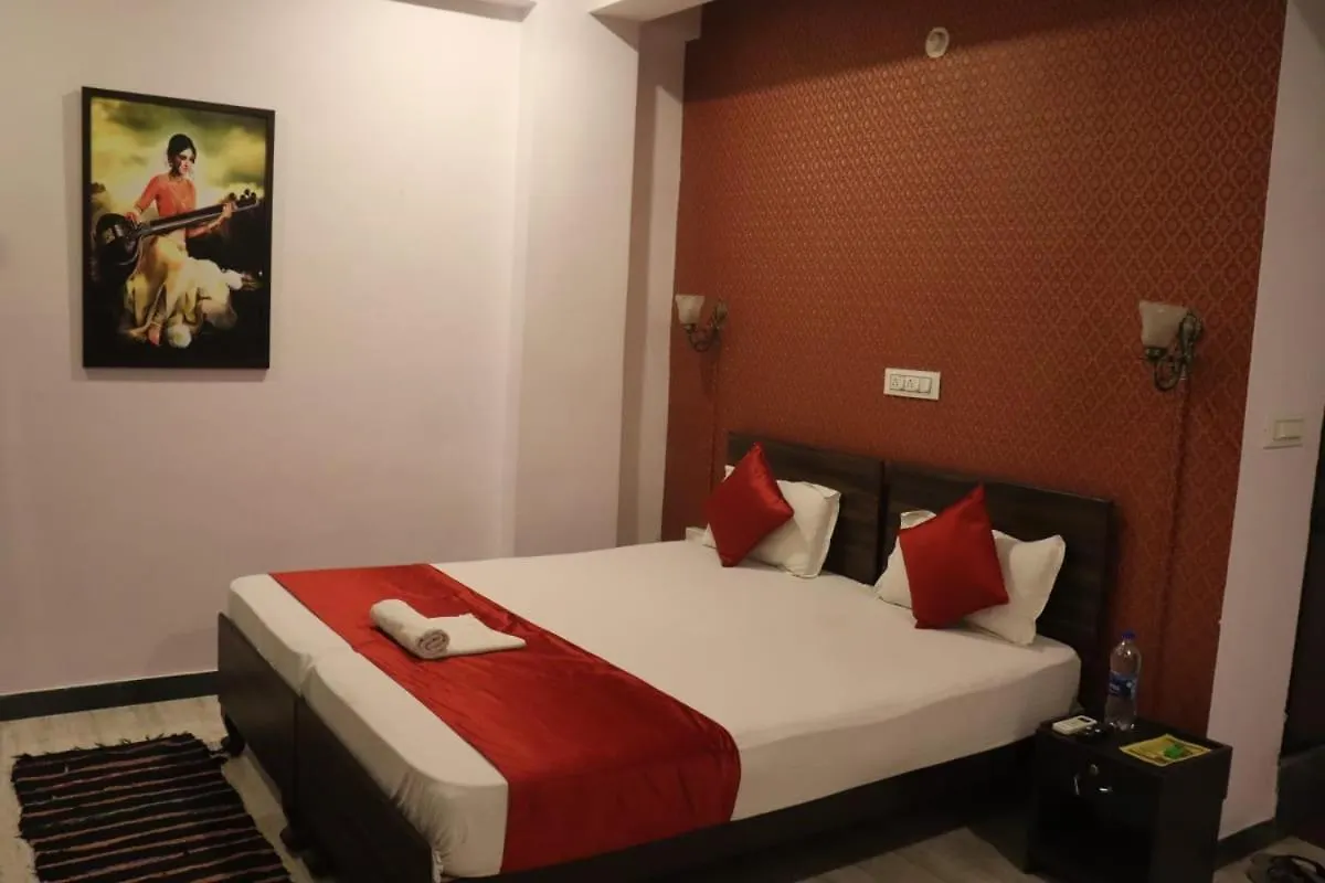 Hotel Shiv Palace أُودايبور 2*,  الهند