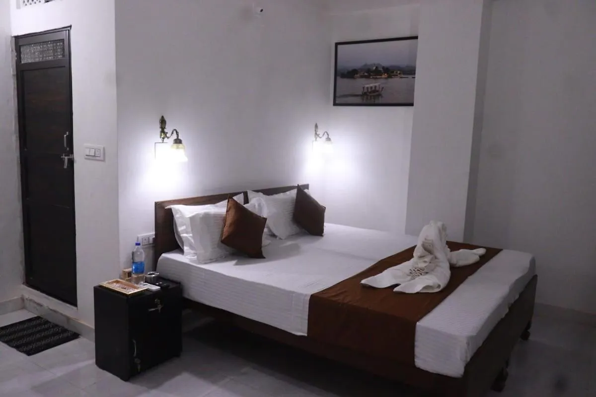 Hotel Shiv Palace أُودايبور بيت ضيافة